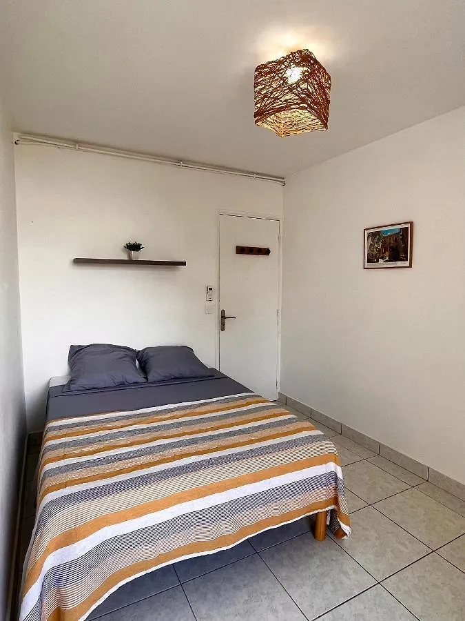 L'Escale, Chambre Dans Appartement Partage, Bedroom In Shared Appartment Pointe-à-Pitre